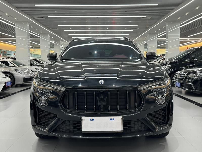 Maserati Levante, 2021 — фото 2 из 12
