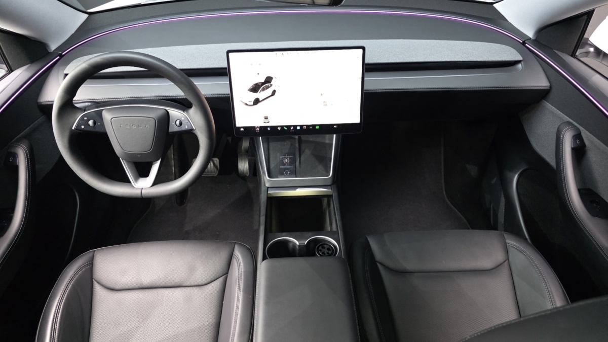 Tesla Model Y, 2025 — фото 6 из 12