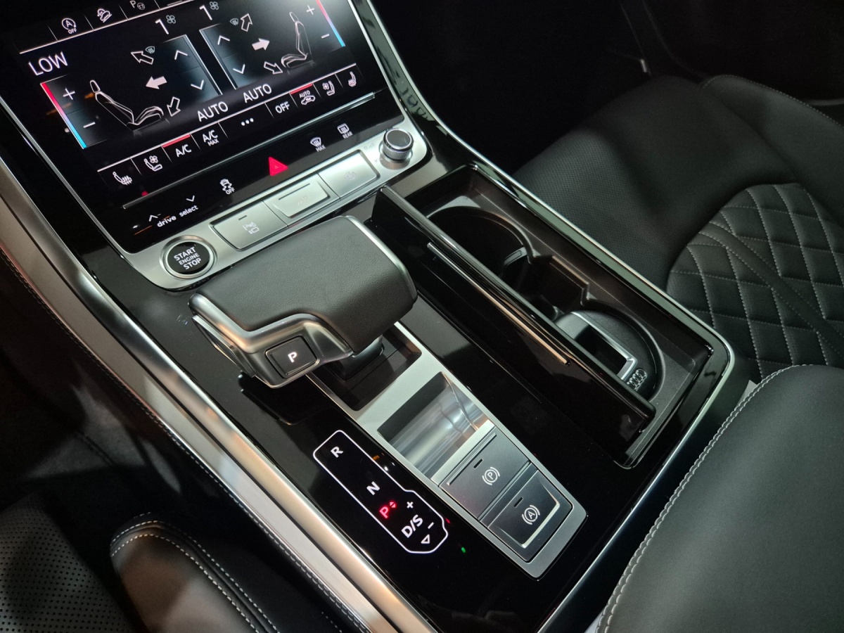 Audi Q7, 2025 — фото 8 из 12