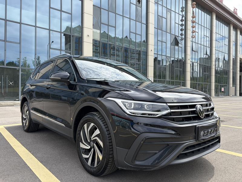 Volkswagen Tiguan L Pro, 2025 — фото 3 из 11
