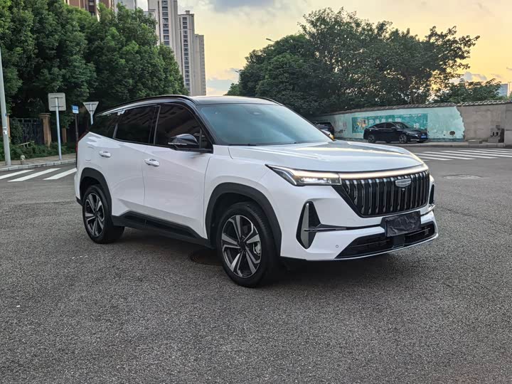 Geely Atlas L, 2025 — фото 3 из 9