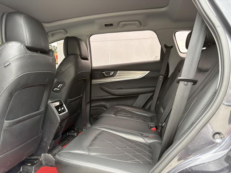 Chery Tiggo 8 Plus Hybrid, 2022 — фото 12 из 12