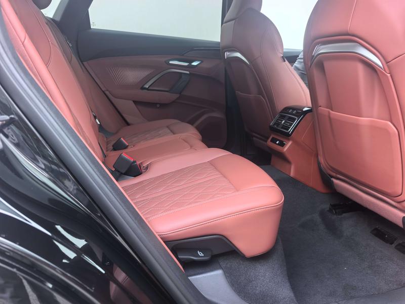 Audi Q5L, 2025 — фото 9 из 11