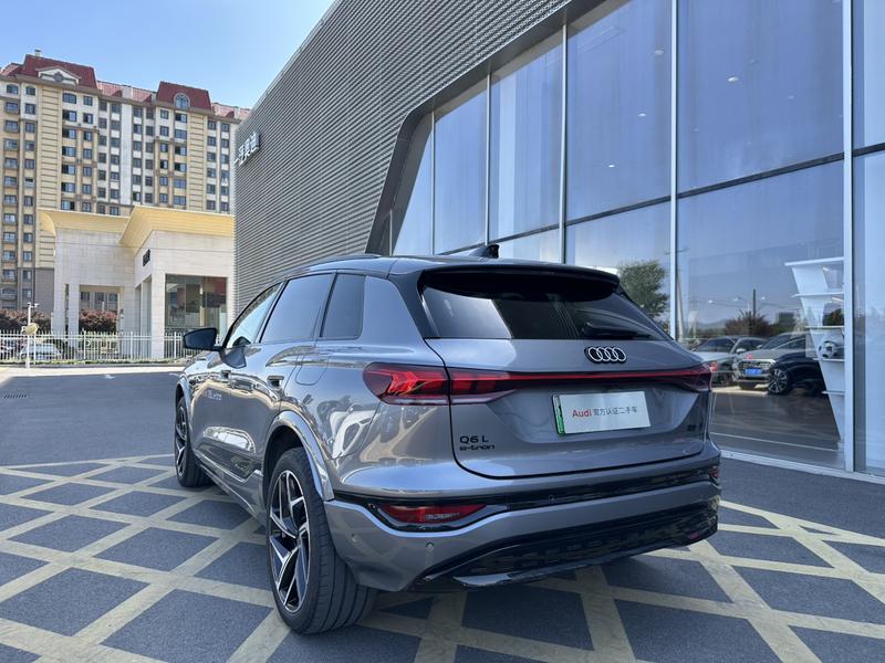 Audi Q6L e-tron, 2025 — фото 4 из 12