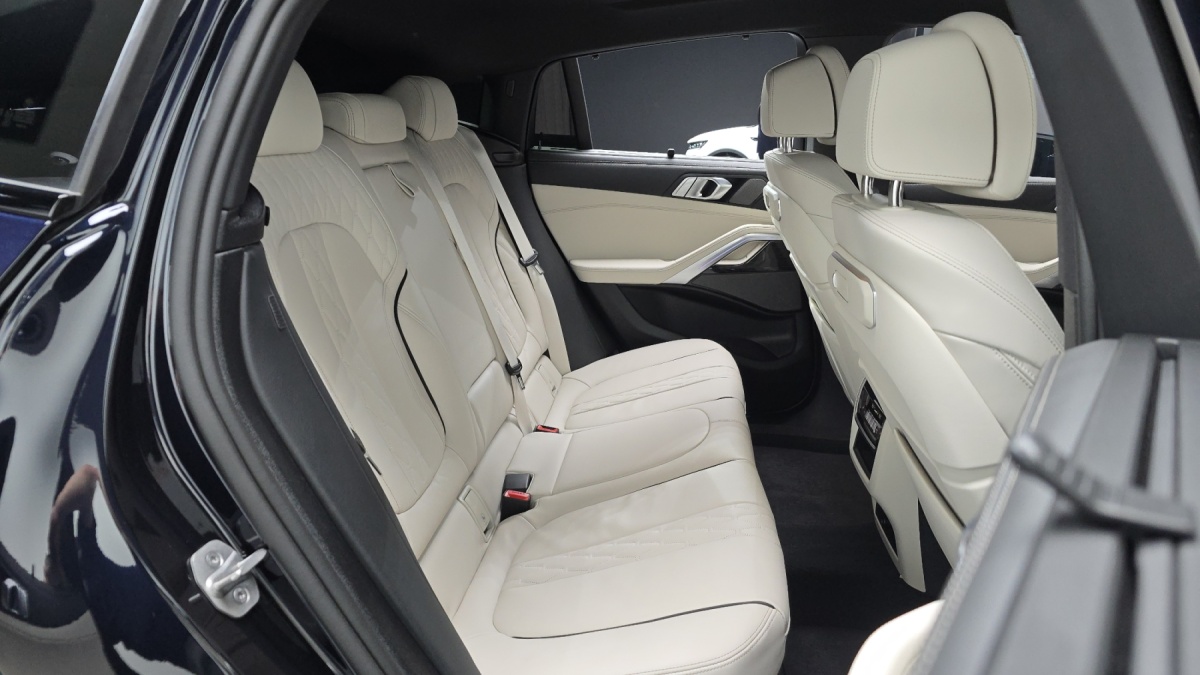 BMW X6, 2025 — фото 10 из 12