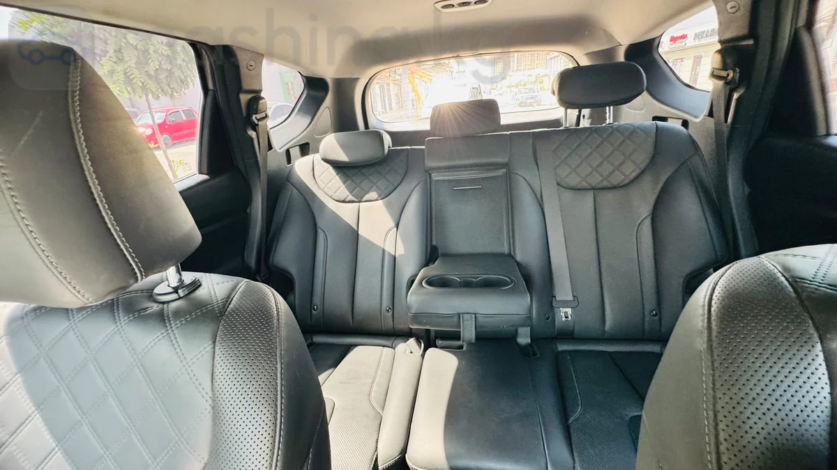 Kia Sorento, 2022 — фото 10 из 12