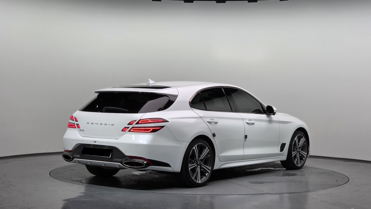 Genesis G70, 2023 — фото 2 из 12