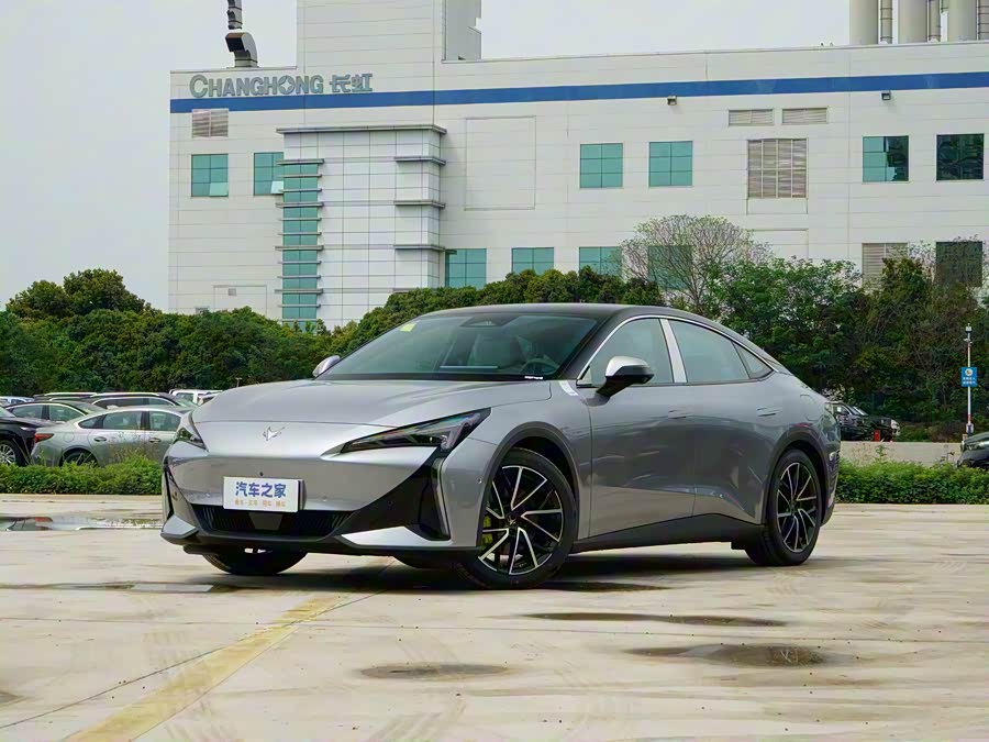 BAIC Arcfox Alpha S5, 2026 — купить в Нижнем Новгороде под ключ