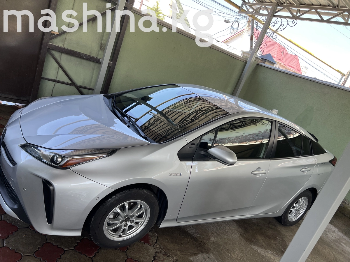 Toyota Prius, 2021 — фото 7 из 12