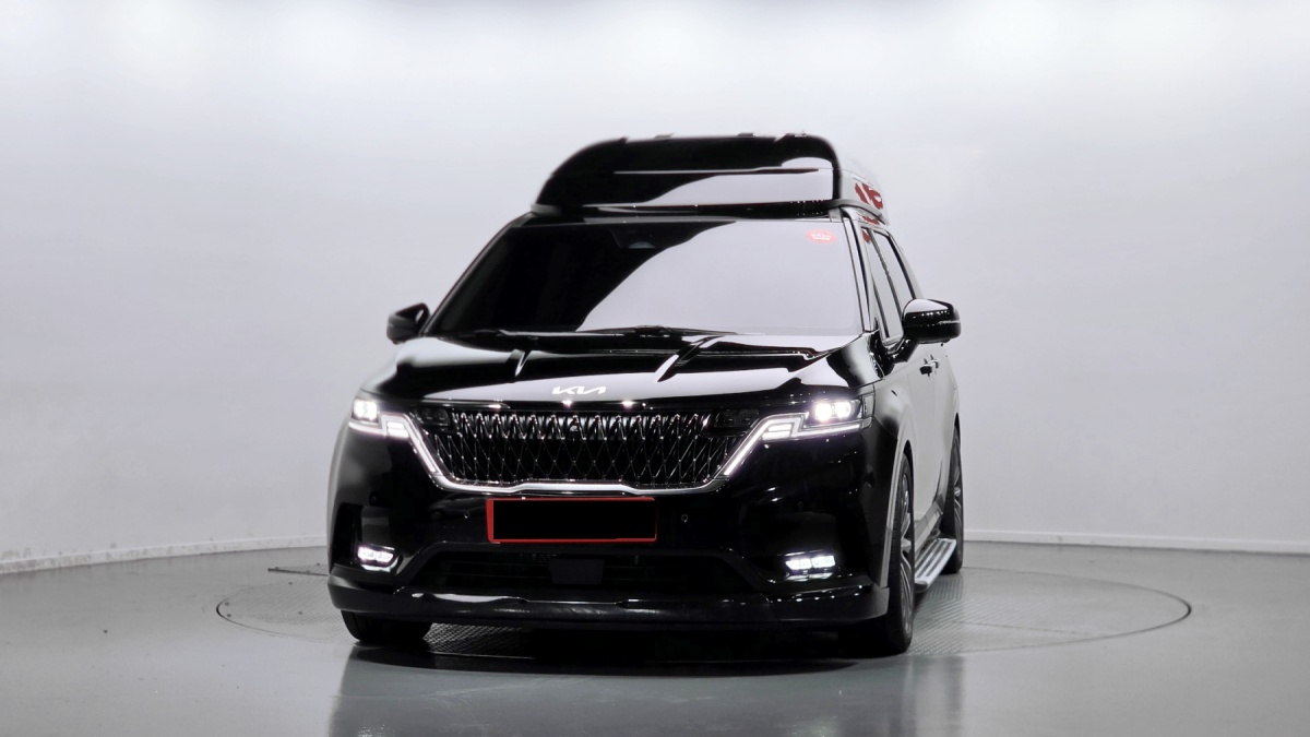 Kia Carnival, 2023 — фото 3 из 12