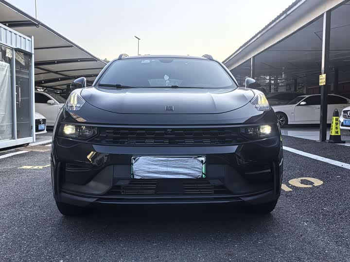 Lynk & Co 01 EM-P Hybrid, 2021 — фото 2 из 9