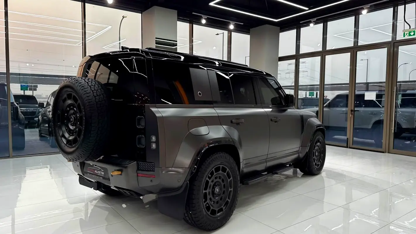 Land Rover Defender, 2025 — фото 7 из 10