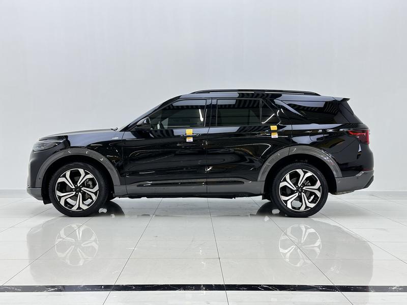 Ford Explorer, 2022 — фото 4 из 12