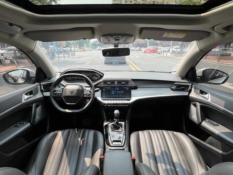 Peugeot 408, 2024 — фото 10 из 12