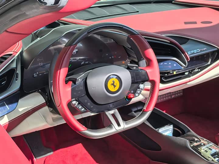 Ferrari SF90, 2023 — фото 9 из 9