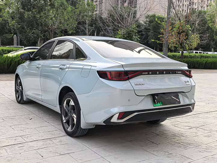 Geely Emgrand L Hi·P Hybrid, 2022 — фото 7 из 9