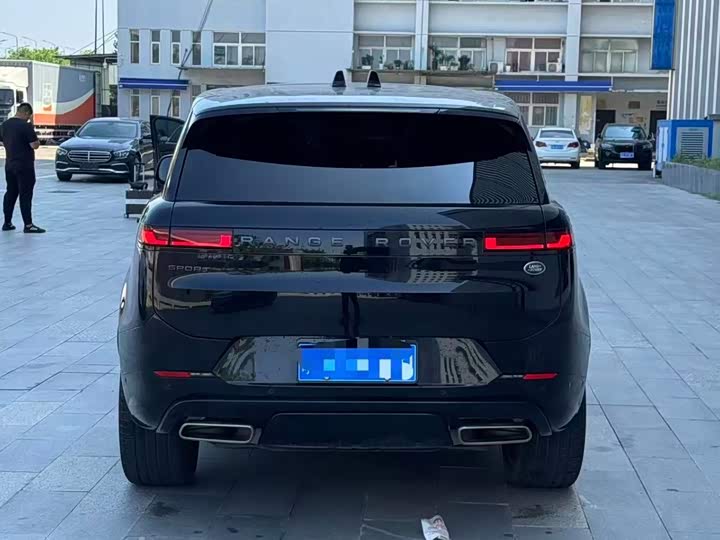Land Rover Range Rover Sport, 2024 — фото 3 из 9