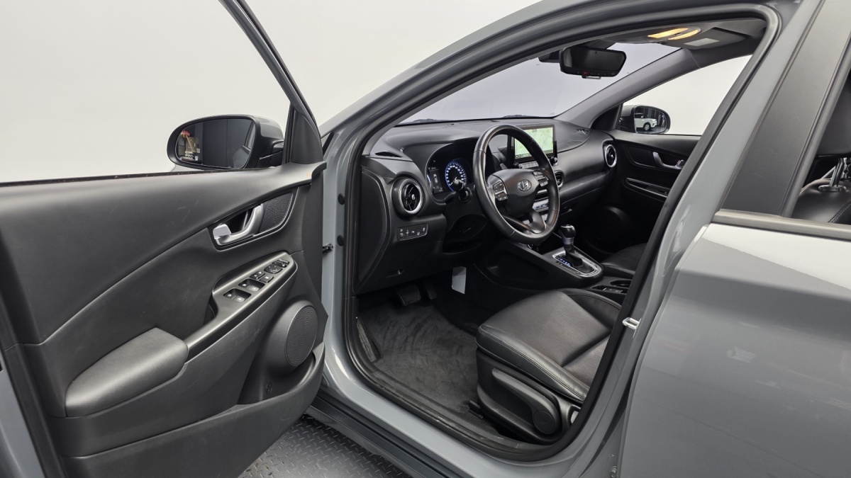 Hyundai Kona, 2022 — фото 10 из 12