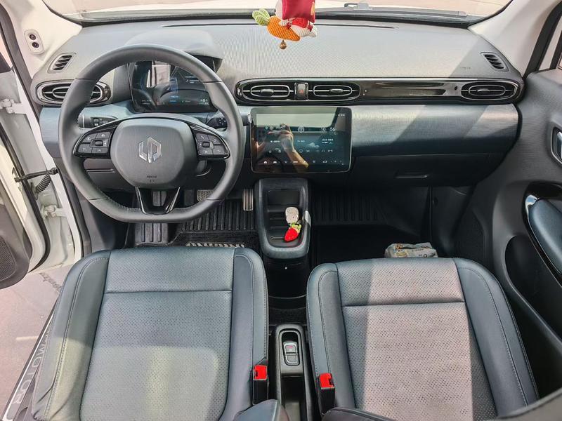 Leapmotor T03, 2022 — фото 7 из 9