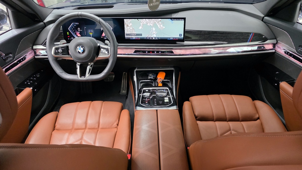 BMW 7 Series, 2025 — фото 7 из 12
