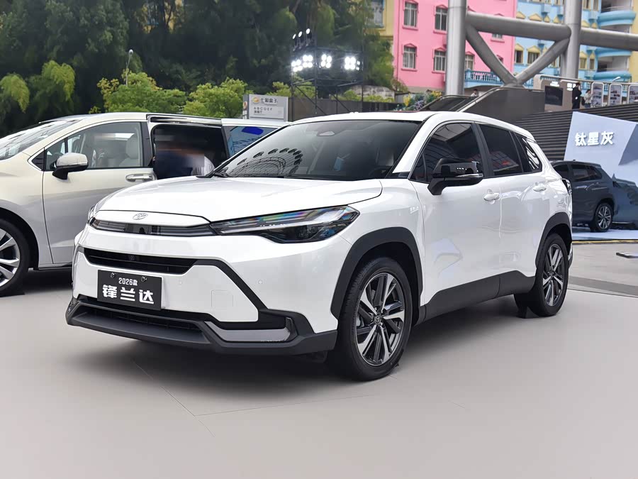 Toyota Frontlander, 2026 — купить в Твери под ключ