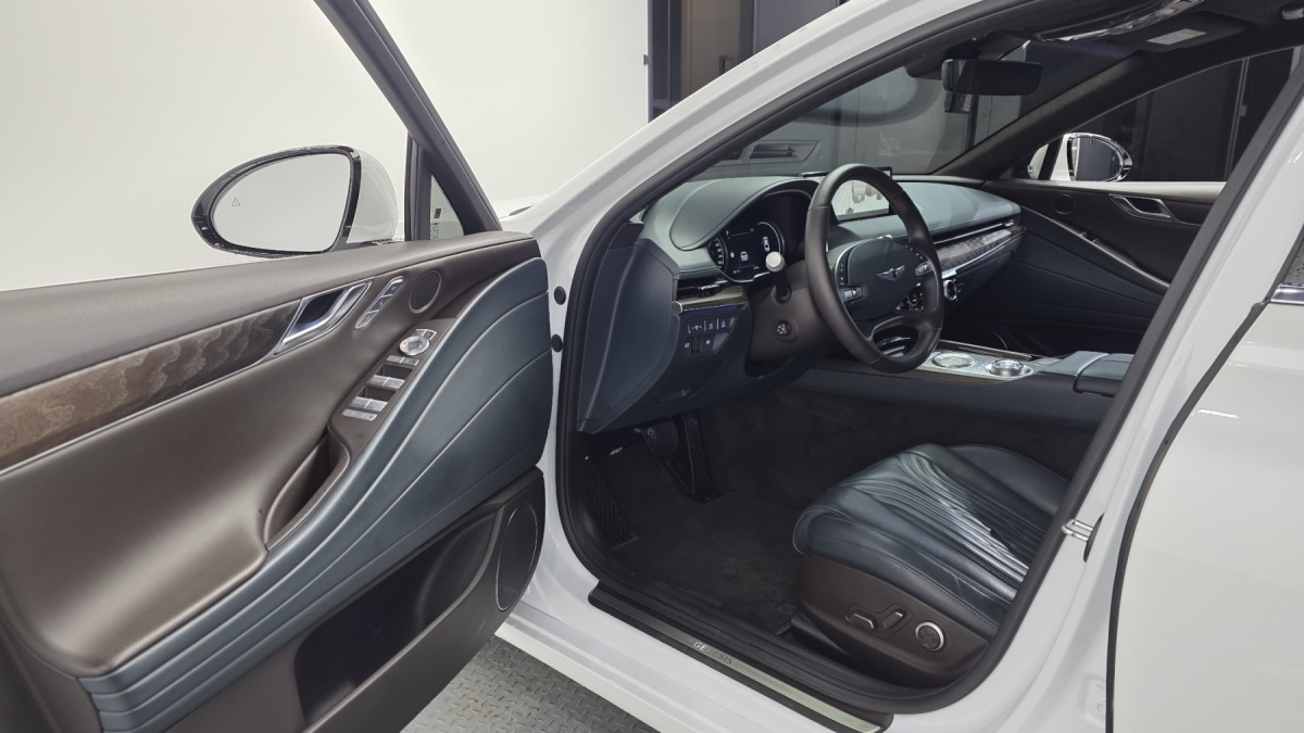 Genesis G80, 2022 — фото 10 из 12