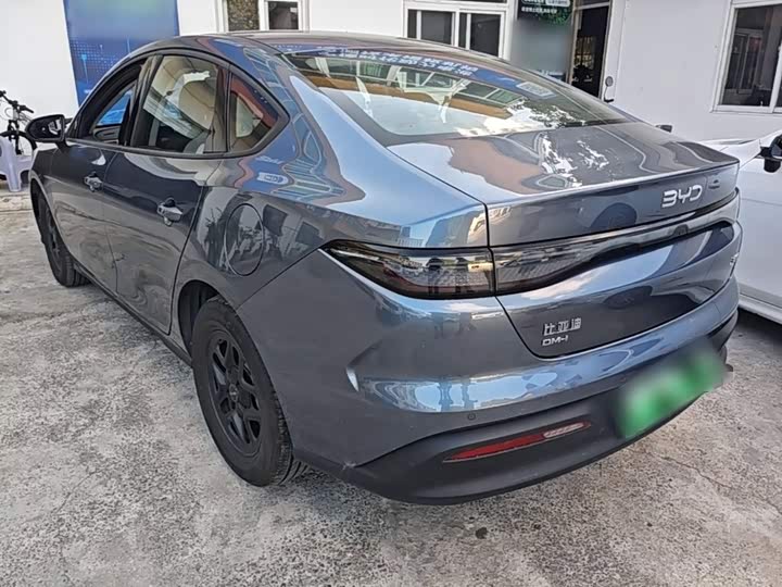 BYD Seal 05 DM-i Hybrid, 2025 — фото 5 из 9