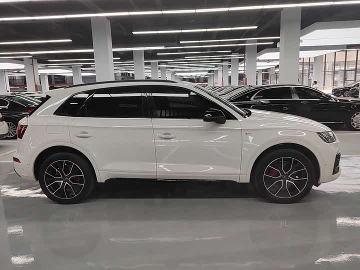 Audi Q5L, 2024 — фото 5 из 9