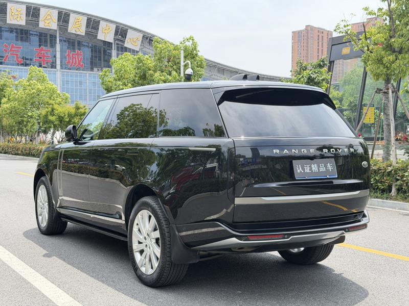 Land Rover Range Rover, 2023 — фото 4 из 12