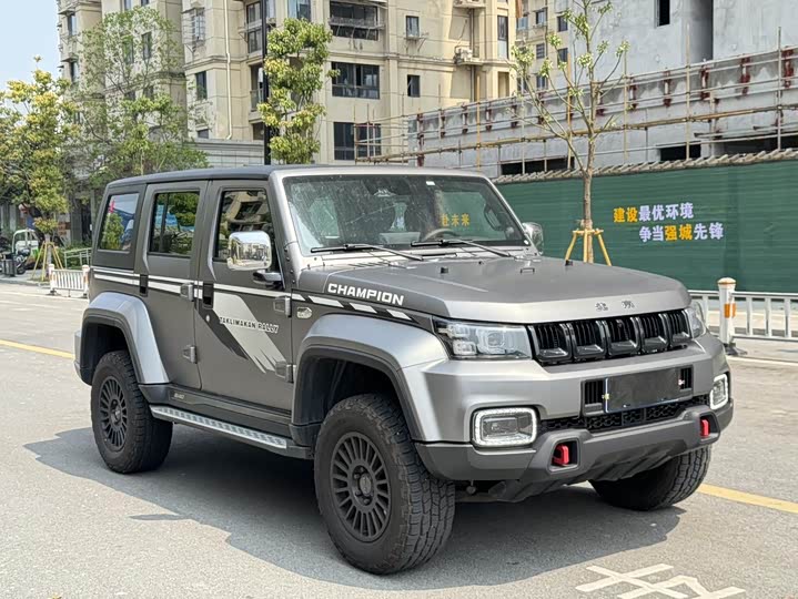 BAIC Beijing BJ40, 2023 — фото 3 из 9