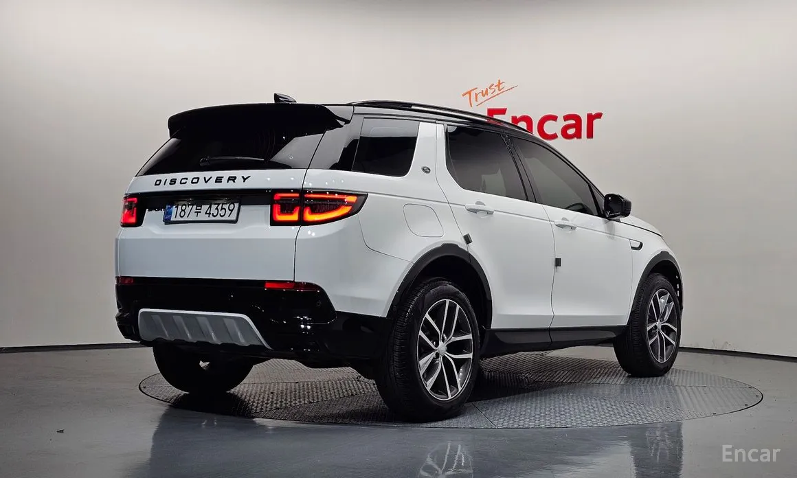 Land Rover Discovery Sport, 2024 — фото 2 из 12