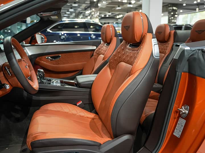Bentley Continental GT, 2022 — фото 9 из 9