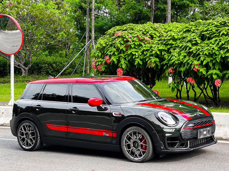 Mini Clubman JCW, 2021 — фото 3 из 12