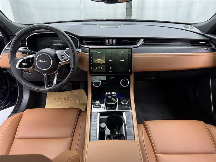 Jaguar XF L, 2022 — фото 9 из 9