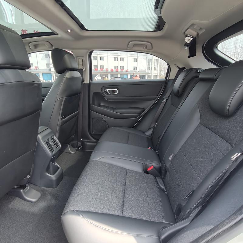 Honda Vezel, 2023 — фото 9 из 10