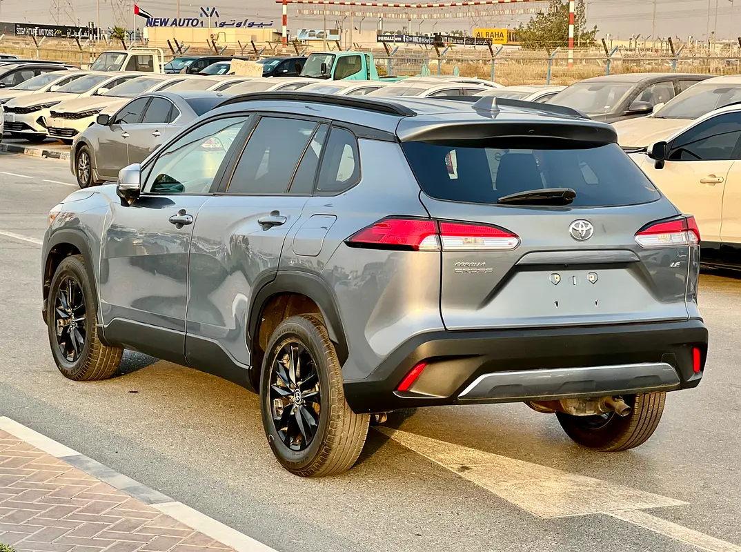 Toyota Corolla Cross, 2022 — фото 6 из 10