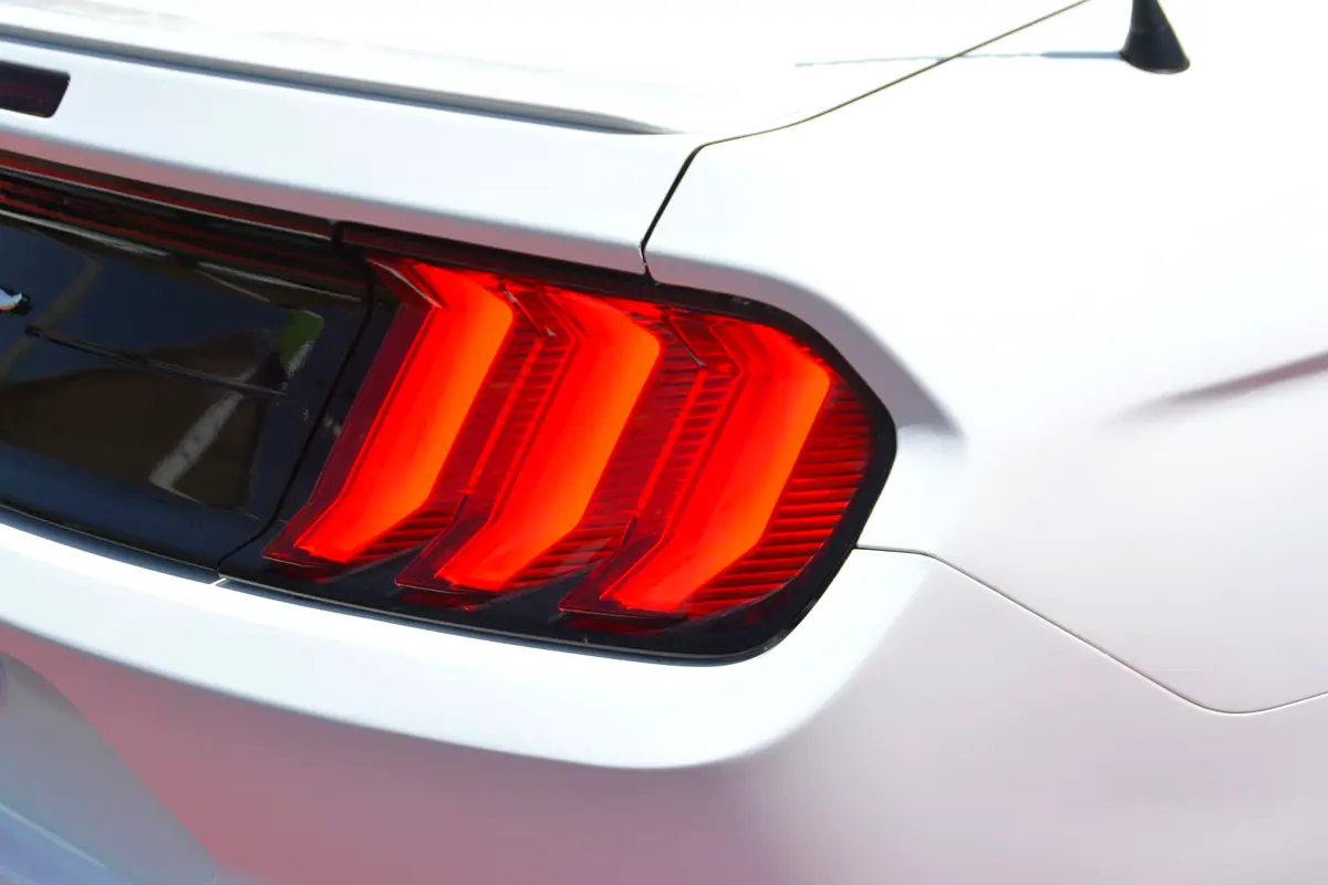 Ford Mustang, 2023 — фото 9 из 10