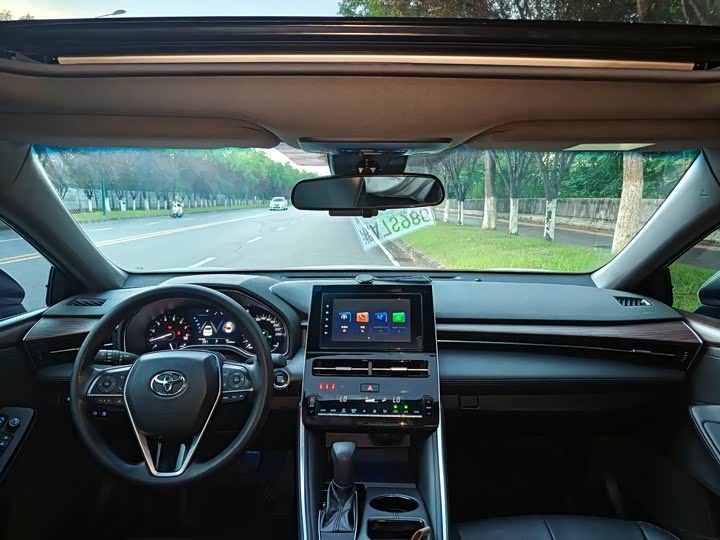 Toyota Avalon, 2022 — фото 4 из 5