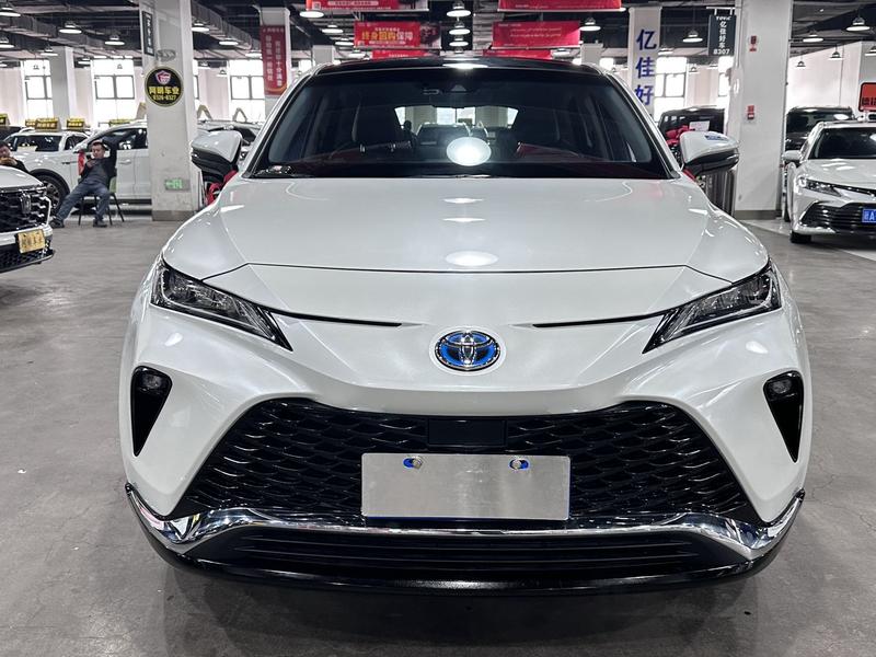 Toyota Venza, 2023 — фото 2 из 12