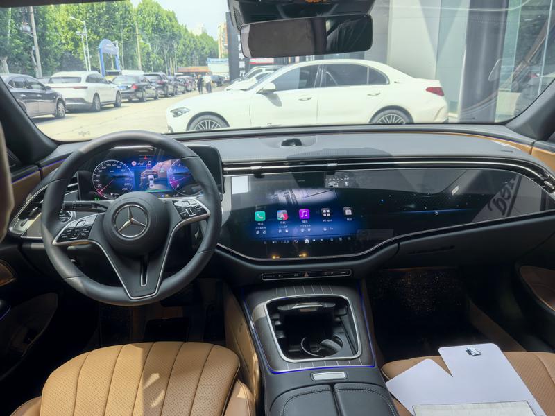 Mercedes-Benz E-Class, 2025 — фото 9 из 12
