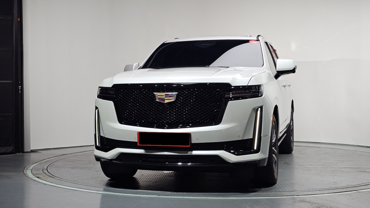 Cadillac Escalade, 2023 — фото 3 из 12