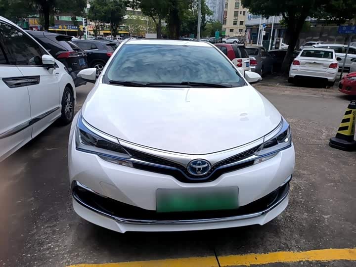 Toyota Corolla Hybrid, 2022 — фото 3 из 9