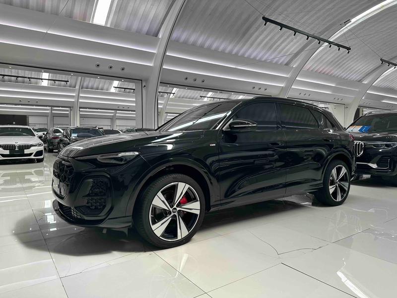 Audi Q5L, 2025 — купить в Орле под ключ