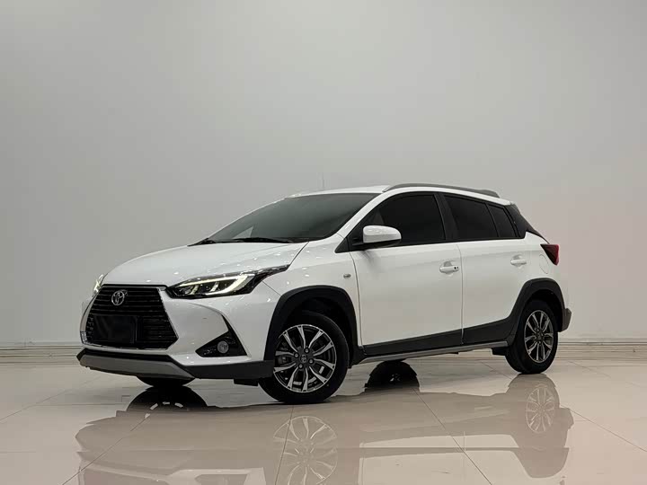 Toyota Yaris L Hatchback, 2022 — фото 3 из 9