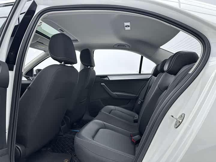 Skoda Rapid, 2022 — фото 6 из 9