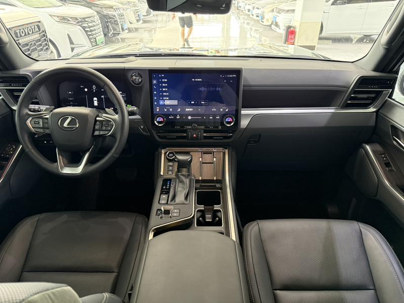 Lexus GX, 2024 — фото 7 из 12
