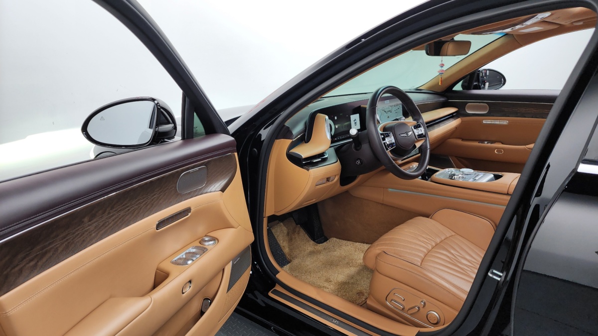 Genesis G90, 2023 — фото 9 из 12