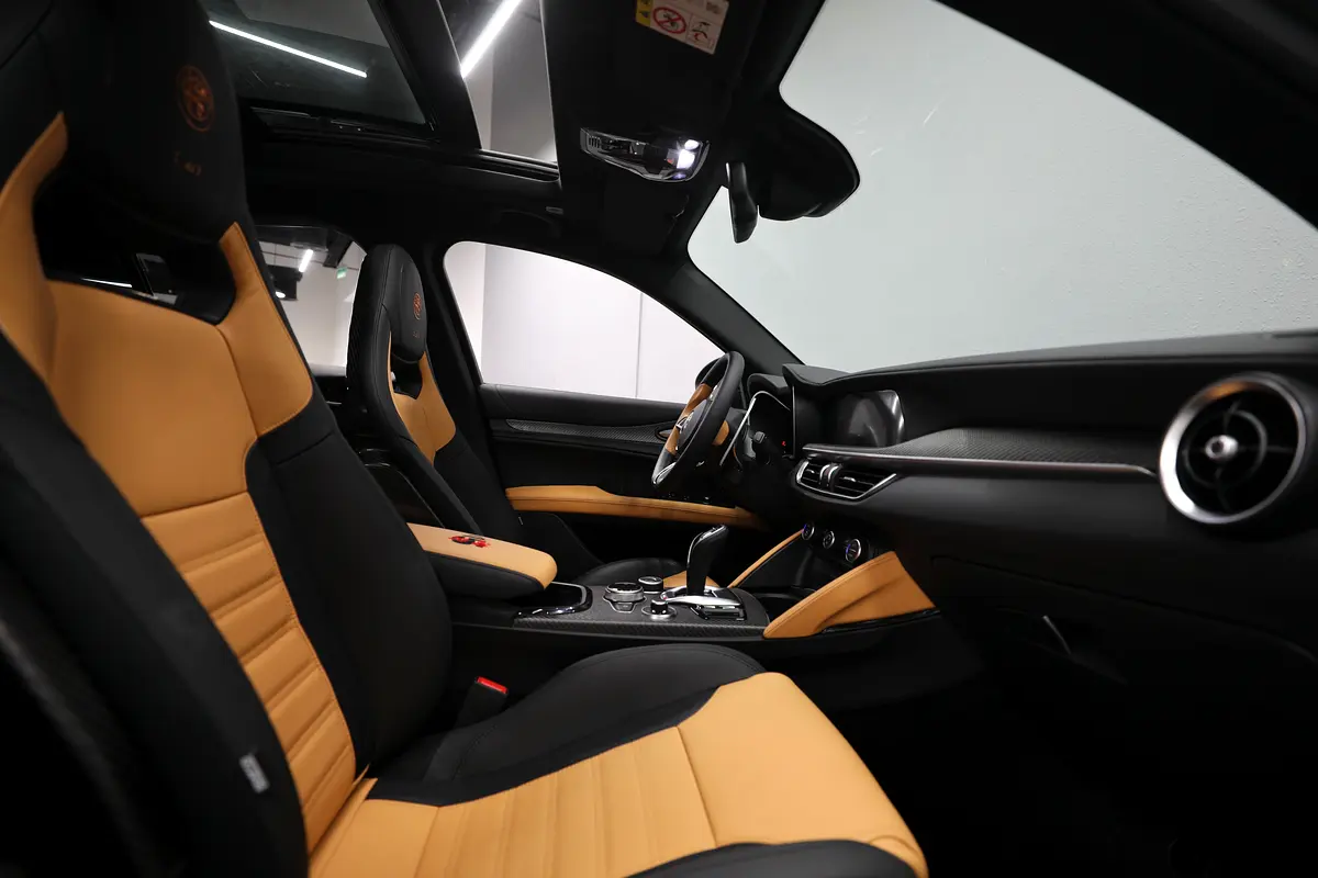 Alfa Romeo Stelvio, 2025 — фото 8 из 10