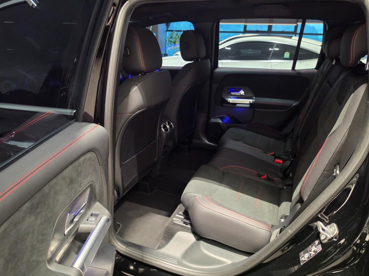 Mercedes-Benz GLB-Class, 2025 — фото 10 из 12