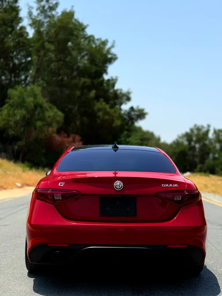 Alfa Romeo Giulia, 2023 — фото 5 из 10